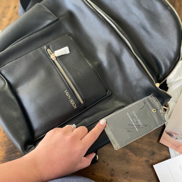 FAWN DESIGN - THE ORIGINAL DIAPER BAG - BLACK - Picture 6 of 9